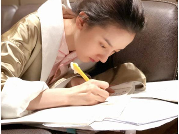 为啥明星扎堆报考“伯克利”？它在国内什么水平，对比下或能了解