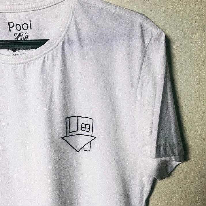 手工刺绣在T恤上看起来更加时尚，20种刺绣图案，一款比一款好看