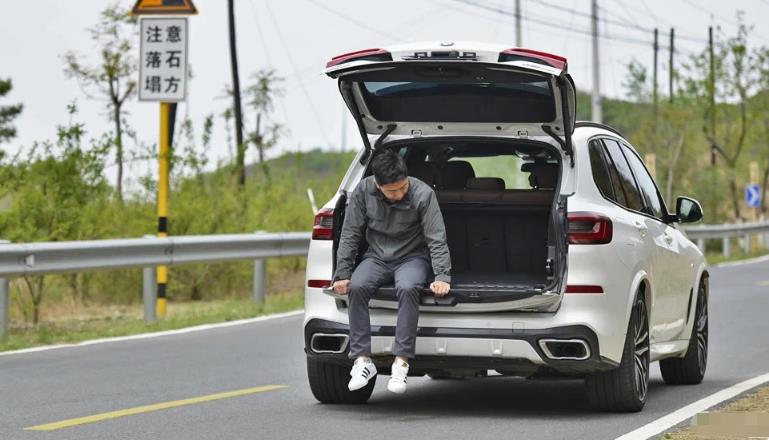 74.5万落地“低配”宝马X5，开了3个月后，车主：我只想说四个字