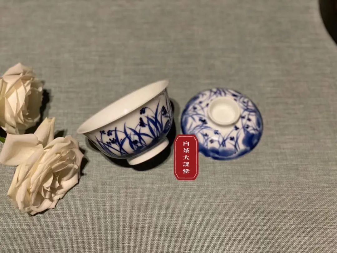 为什么说，白瓷盖碗才是最实用的茶具？3点道出精髓