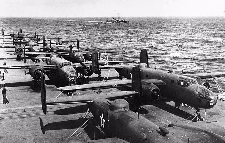 杜立特空袭东京最后一位飞行员中途岛日军救回175名飞行员