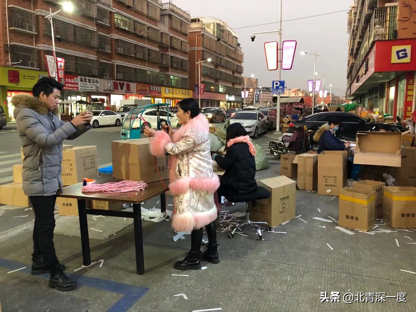 义乌“创业生”：在“炮灰”与重生间突围，创业有时像一场赌博，“一将功成万骨枯”