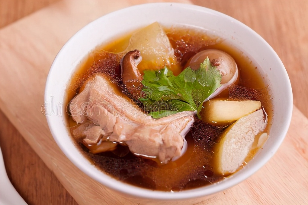 鸭子汤(鸭子汤怎么煲汤好吃)