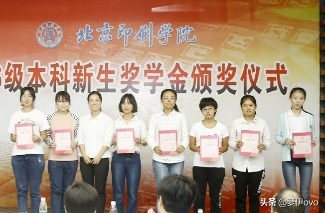 又到大学开学季，扑身学生组织和深耕专业知识是“鱼与熊掌”吗？