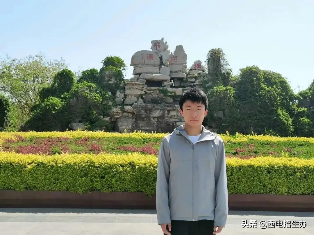 保送清华、北大，稳坐专业第一！12位超级学霸，来自陕西同一大学