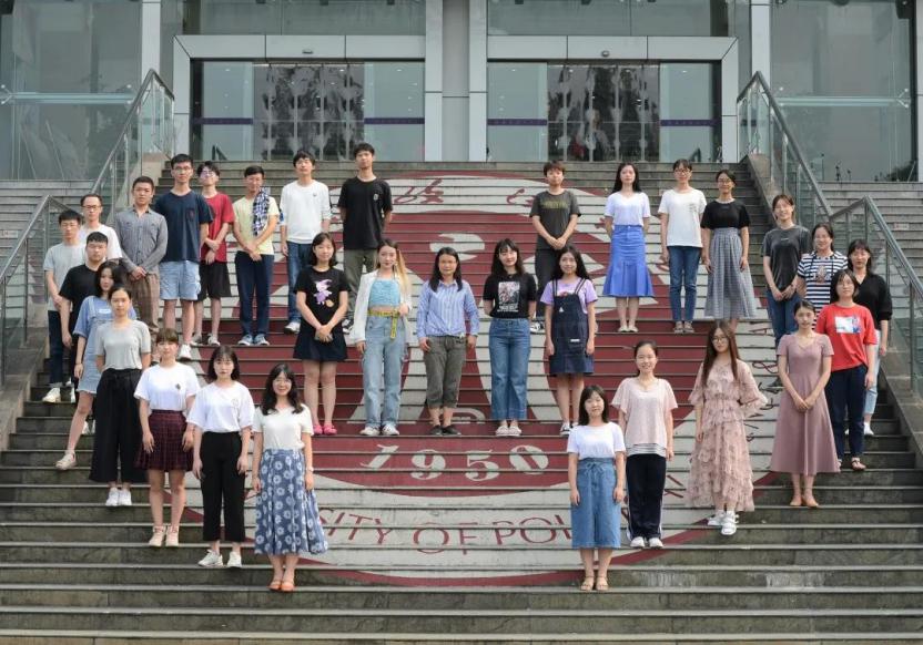 就业率100％！就读清北、公费留学、任职外交部，重庆这个