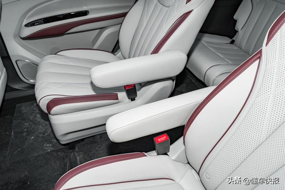 合资+6座+2.0T+中大型SUV，一文带你了解福特领裕
