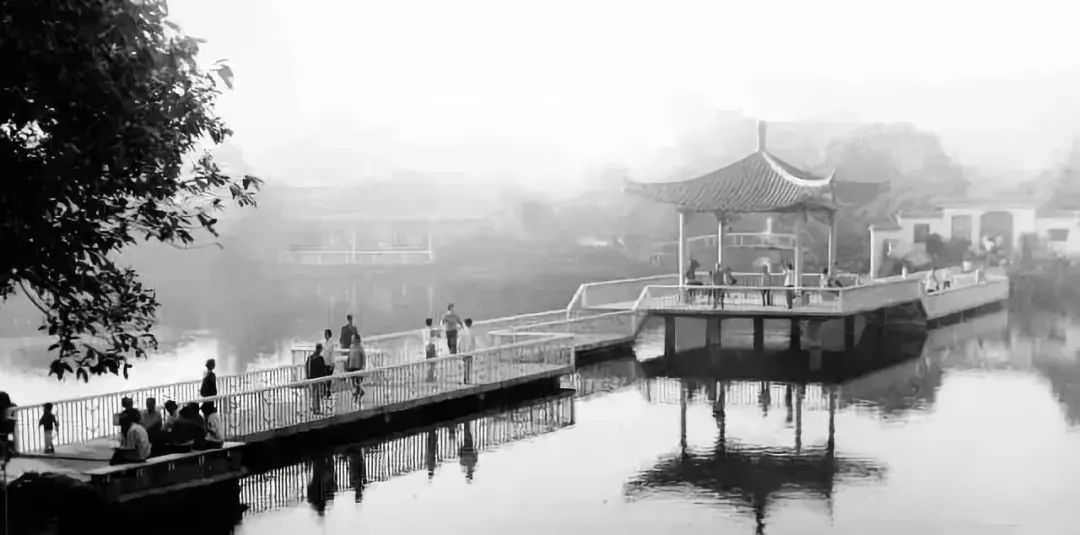 广州荔枝湾珍贵老照片曝光，都是回忆！你还认得是哪里吗？