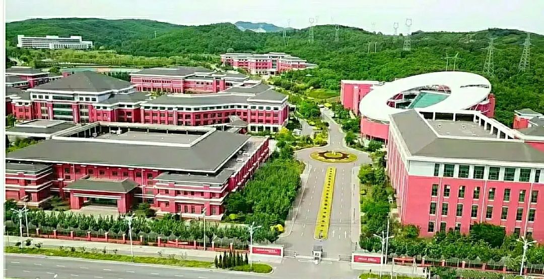 本溪高新区：1个高铁站、6所高校、7条公交线 可发展速度不快