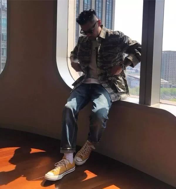 一次1970s的chuck tayor all star鞋款,自从那一次之后,各路潮人明星