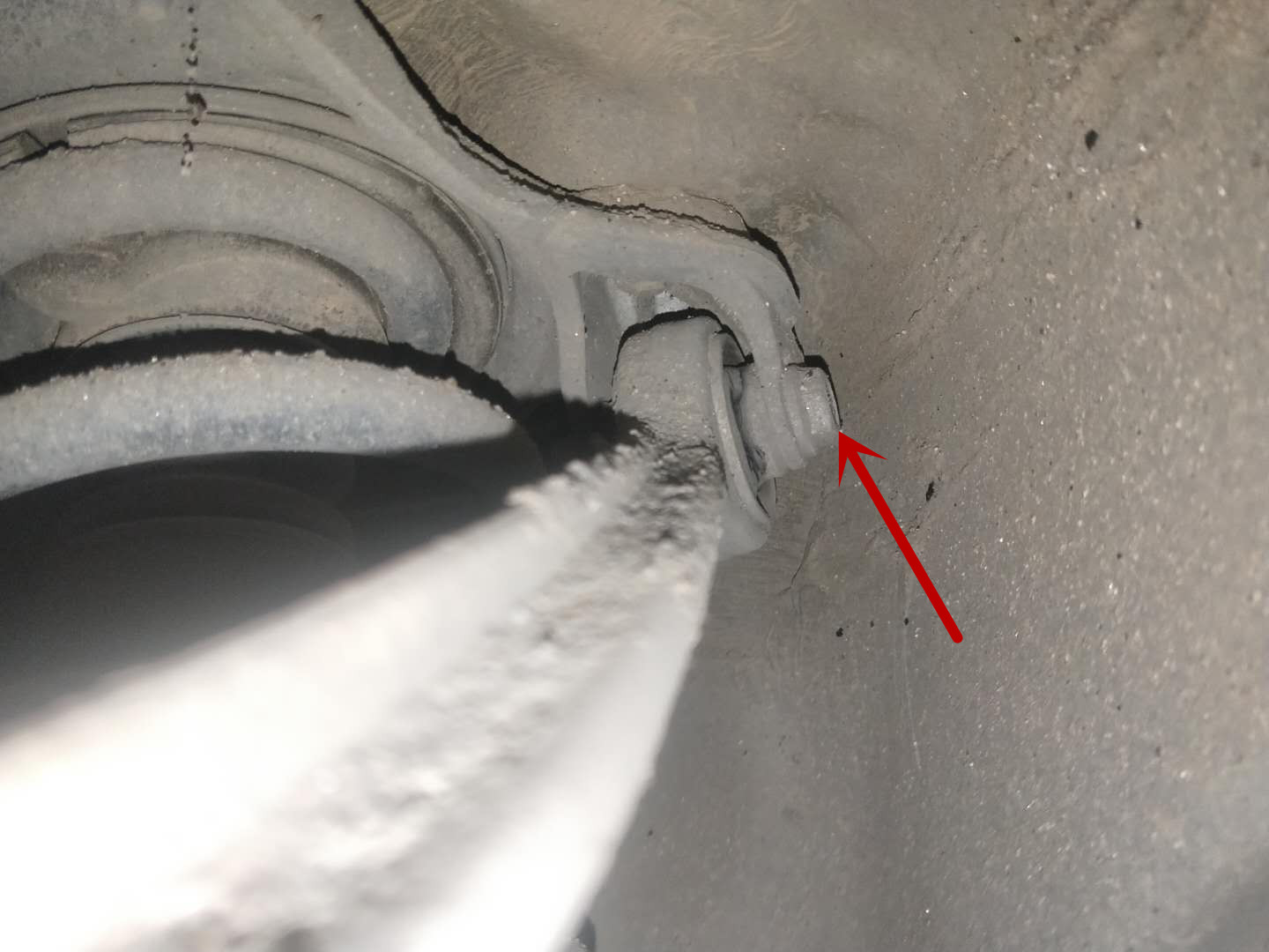 奥迪2.8V6发动机故障一大堆，最吓人的是差点把发动机甩出去