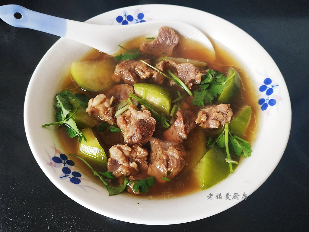 今日春分~用青萝卜炖牛肉汤(青萝卜炖牛肉汤家常做法窍门)