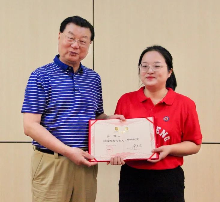 锦城学院校友天团助阵2021级新生开学典礼