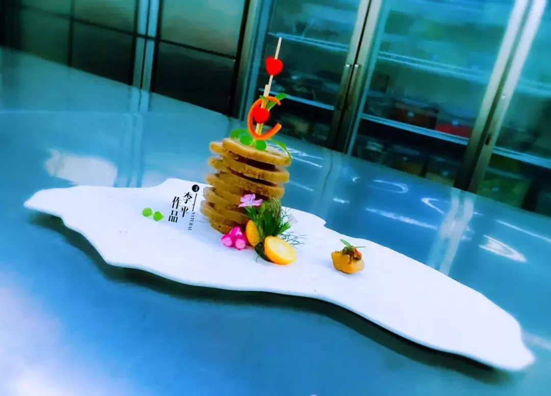 这些凉菜谁做的?好漂亮啊!