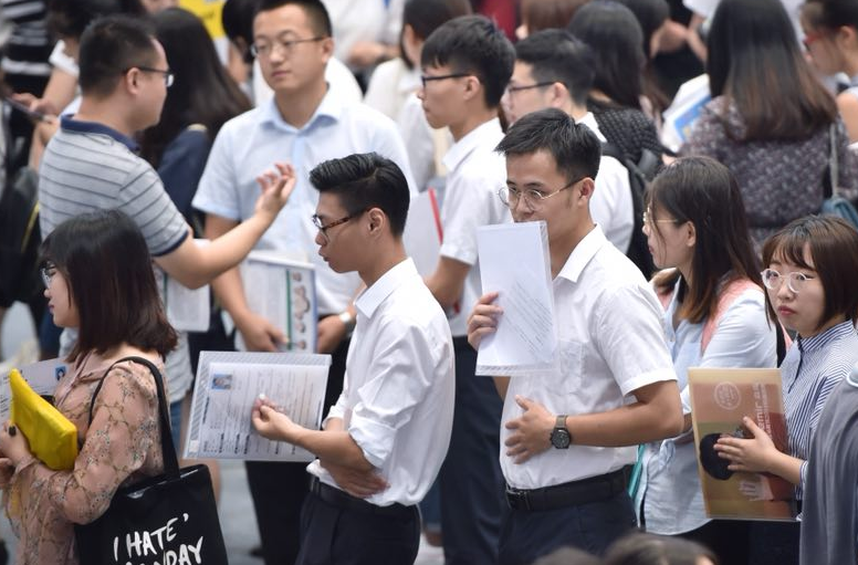 自考本科没价值？国家都承认的本科学历，为什么用人单位却不承认