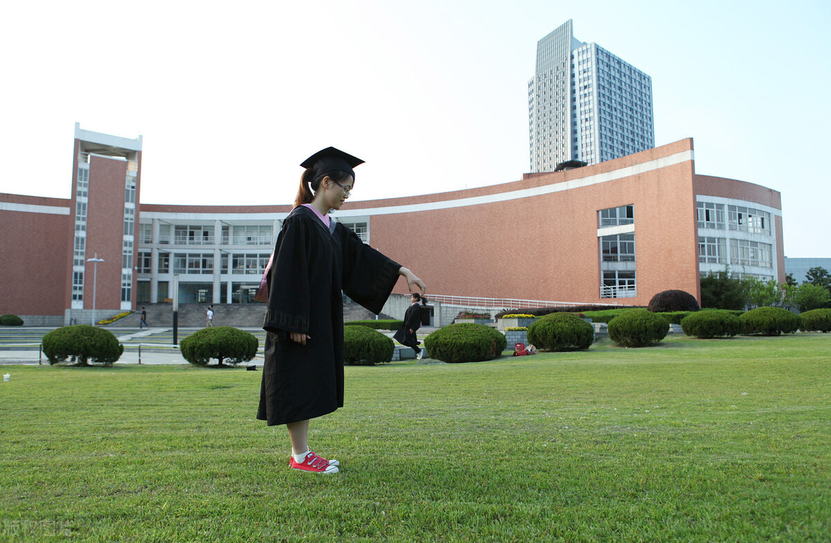 4所专科中的“双一流”名校，收分不高就业不愁，重点考虑