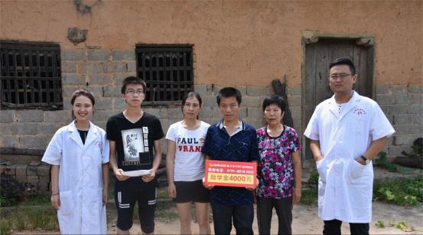 湖南寒门学子692分进清华，替爸爸圆了大学梦，贫穷不堕青云志