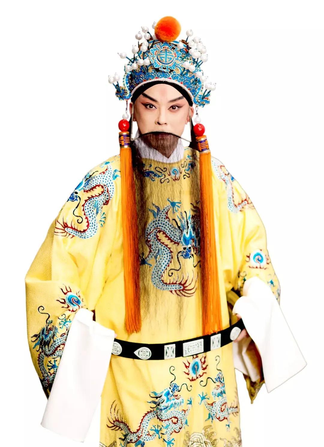 京剧界最受欢迎的著名演员排行榜揭晓，于魁智荣登榜首被誉为京剧界第一老生