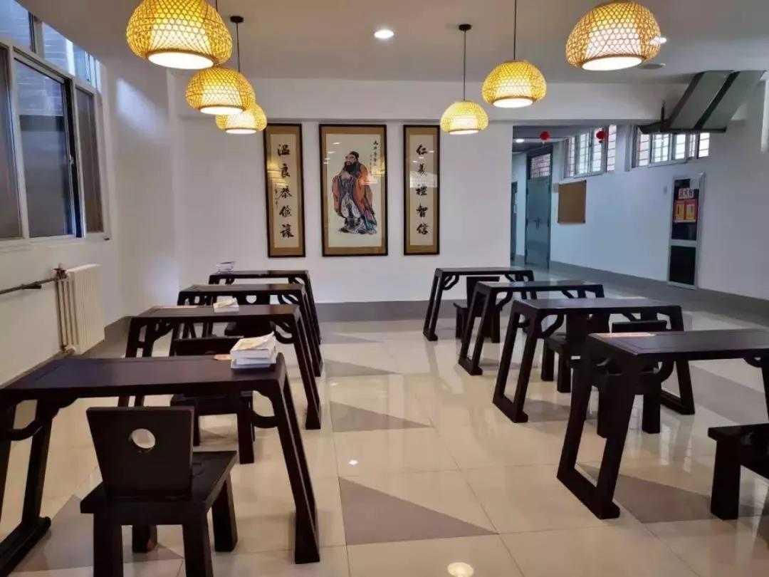 坐拥空调宿舍、电影院、游泳池，还紧邻地铁！陕西这所高校厉害了