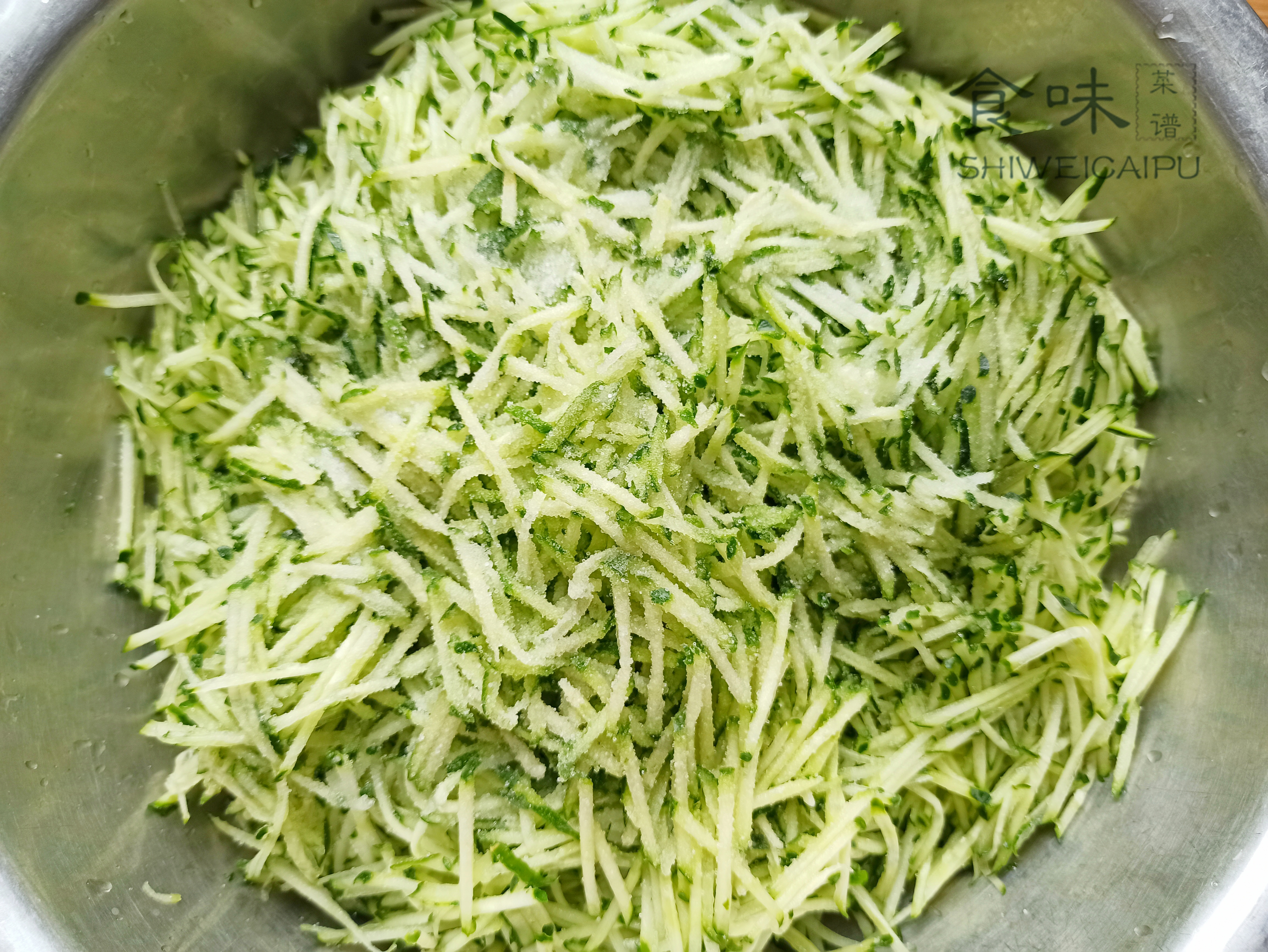 头伏到吃饺子，分享8种饺子馅的调法，有荤有素，鲜嫩营养又多汁