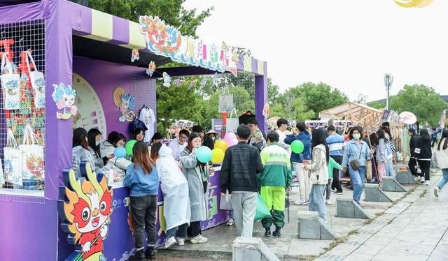 2021第二届漕湖金秋国际龙舟赛擂鼓开桨