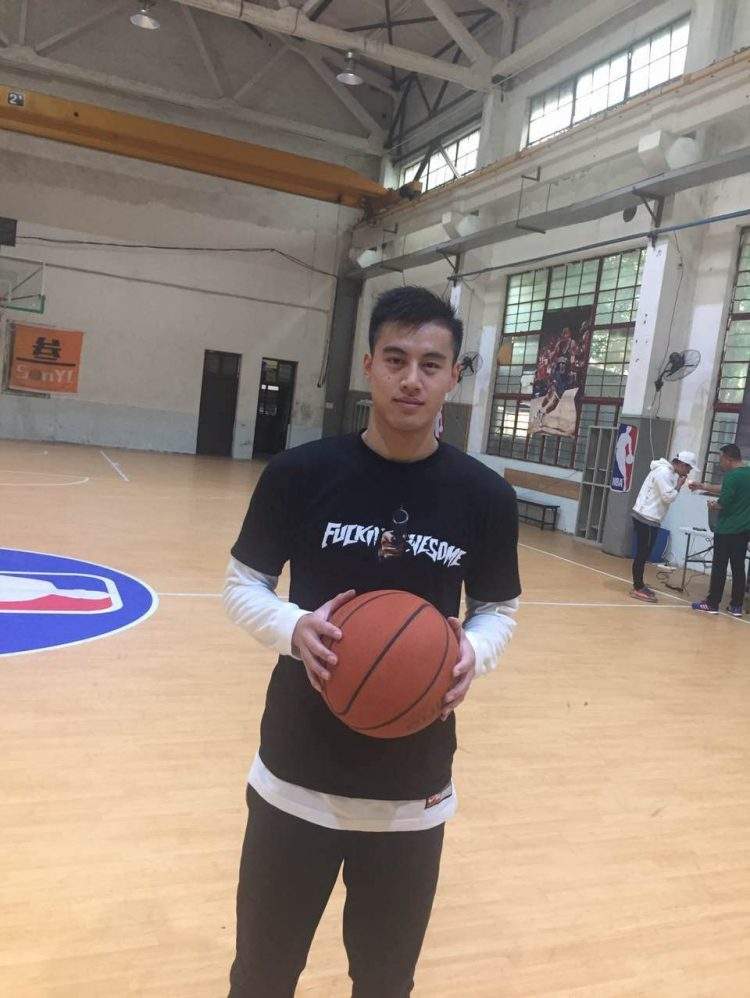 为什么nba打不过街球的(为啥职业球员能打街球，顶级街球手都打不了职业？根本不是一回事)