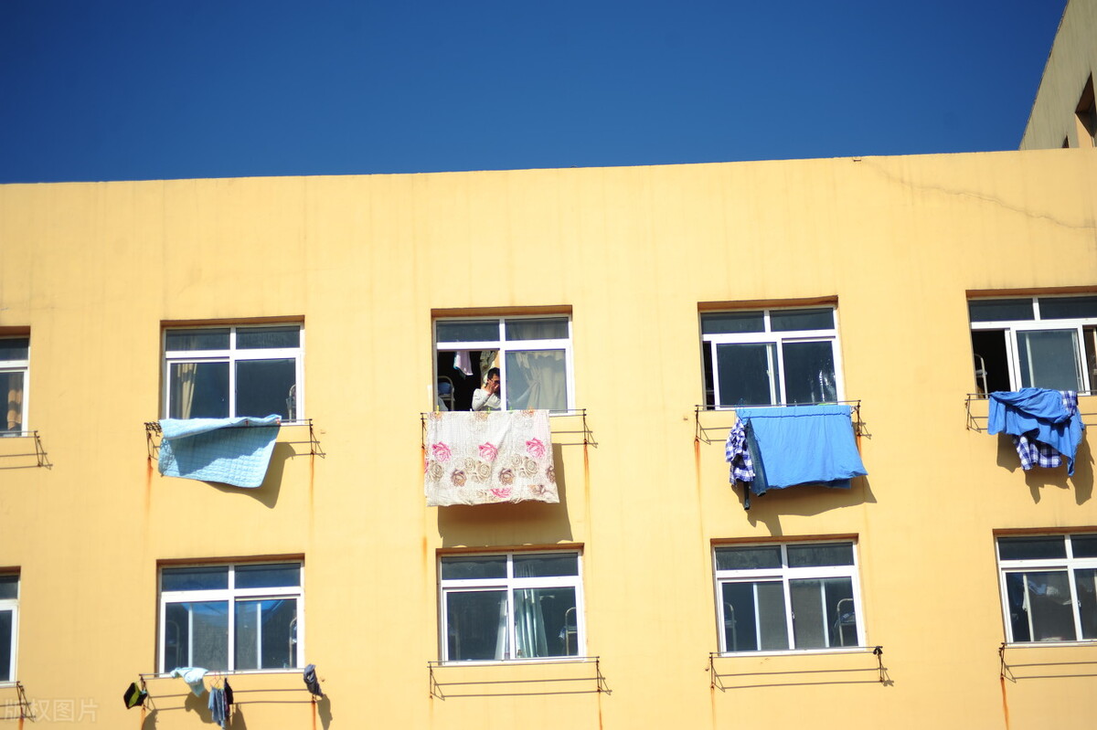 为什么本科大学开学时间比专科早，放假时间比专科晚，原因是什么