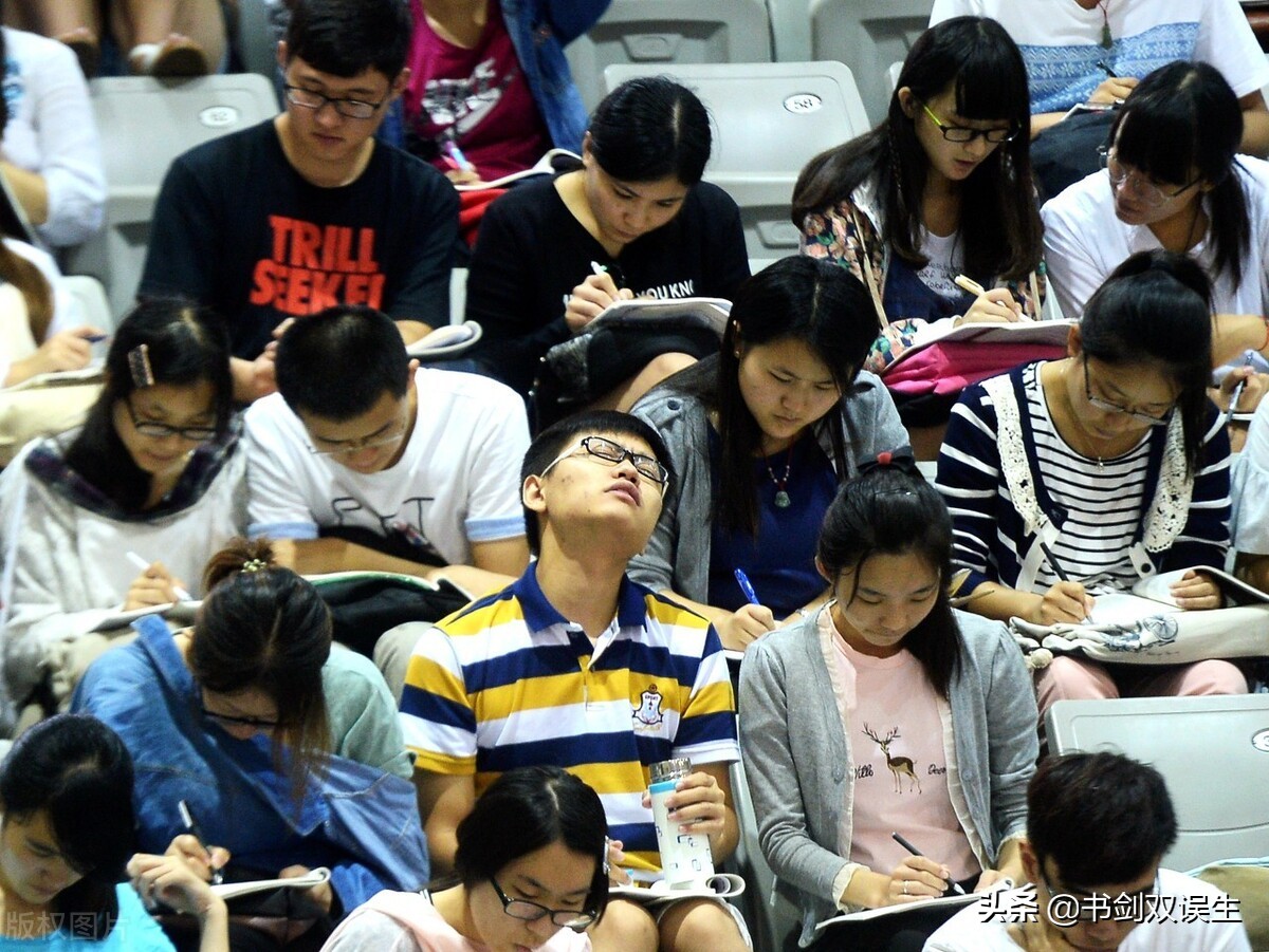 研究生报考人数377万！郑州大学报考人数3.7万！竞争激烈