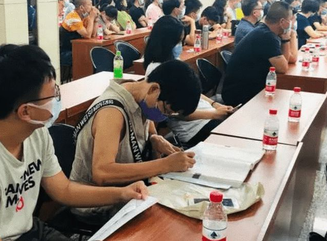 学费2.8万的民办二本，和学费5000的公办专科，你会怎么选