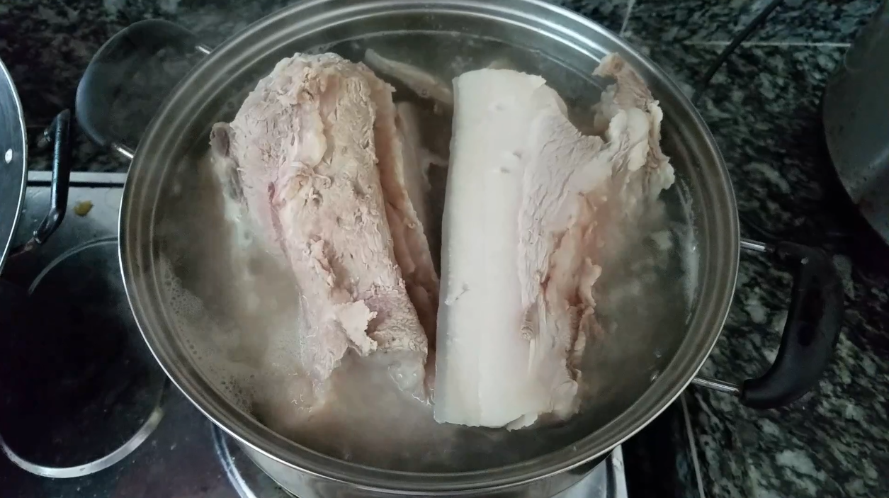 家常扣肉,家常扣肉最簡單的做法