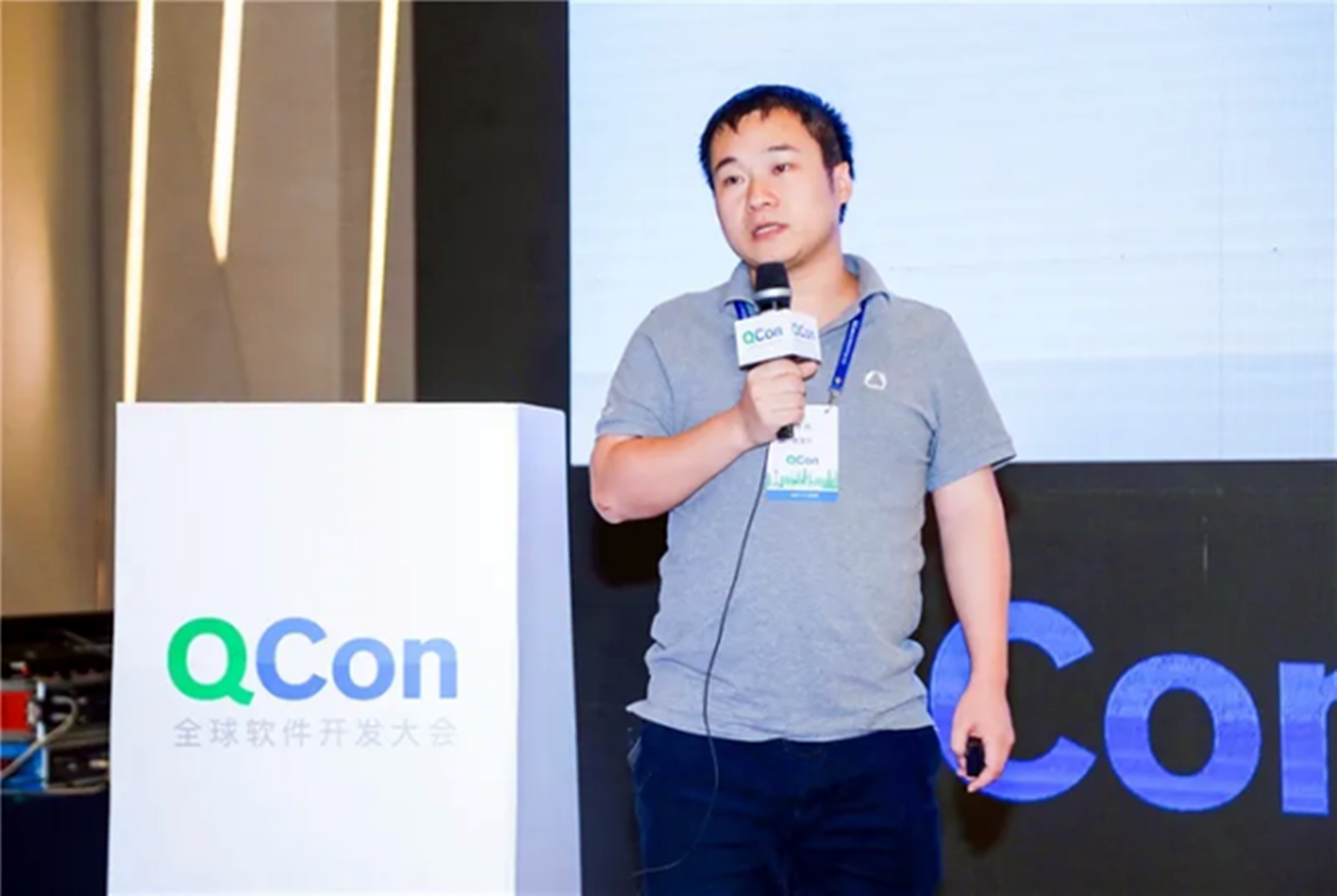 北大教授吐槽女儿走红：我从小就是神童，而女儿却劝我要“认命”