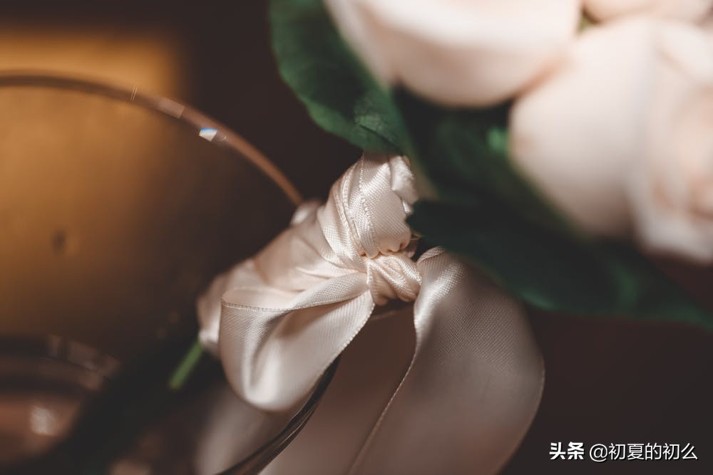 悲情轮回，梦断旧时月光——古风伤感语录独白