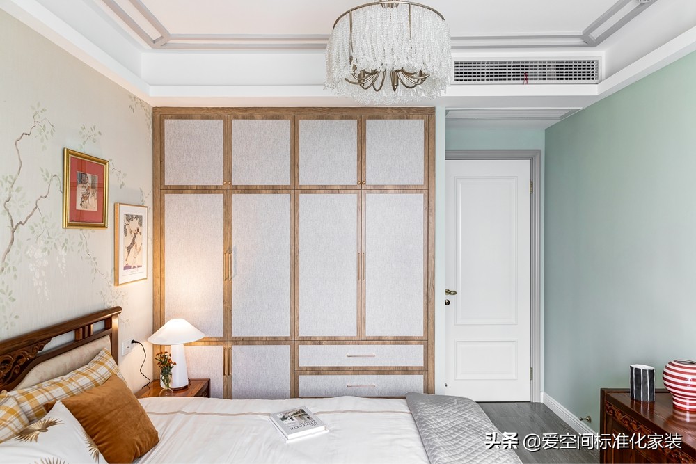 晒新房！120㎡美式三居，莫兰迪背景墙+美式家具，精致又温馨