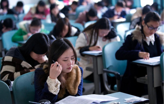 大学期间没拿到四六级证书，还能考研吗？不同高校规定千差万别