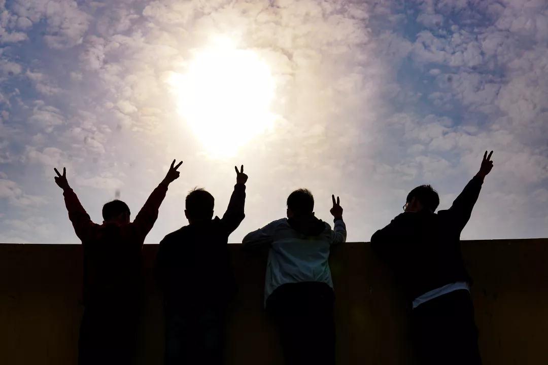 神仙宿舍！湖北同寝室4个男生，全部成功考上名校研究生