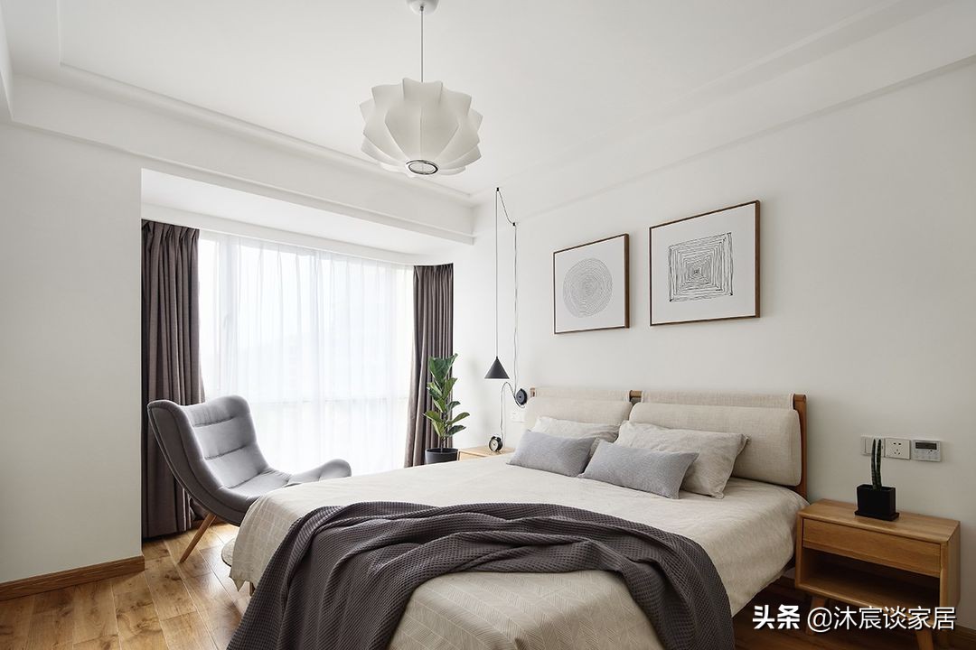 第二次装修，她选择了日式原木风，这种简单又治愈的氛围让人心安