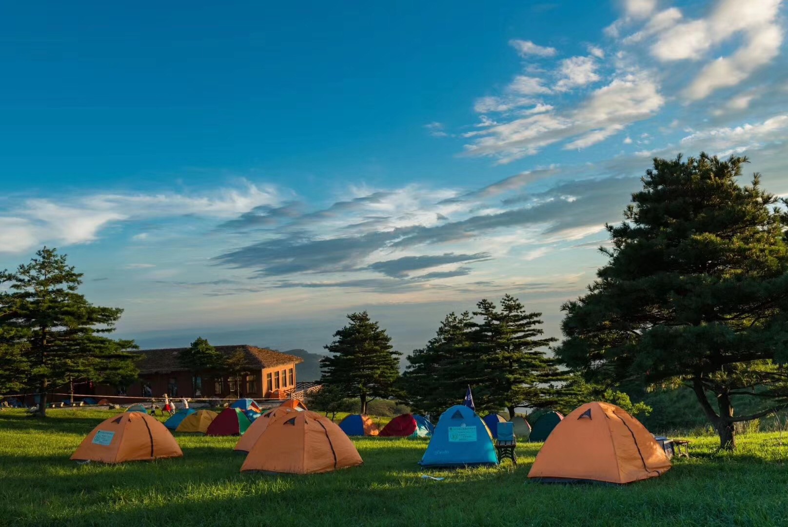 百里荒红叶客栈价格凉