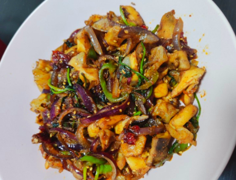 干鱿鱼只用水浸泡？难怪泡不软，老渔民教我1招，泡得快还新鲜