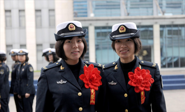 大学生和高中生只当2年义务兵，经济补助有4大差距，望知晓