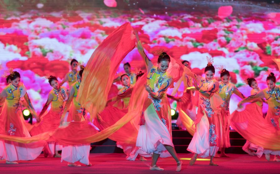 四川宣汉县风情小镇,天府旅游名县创建丨寰行宣汉,巴风土韵-出走网