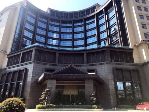女护士196刀刺死“同性情侣”判死缓？致命“亲密关系”背后的真相公布