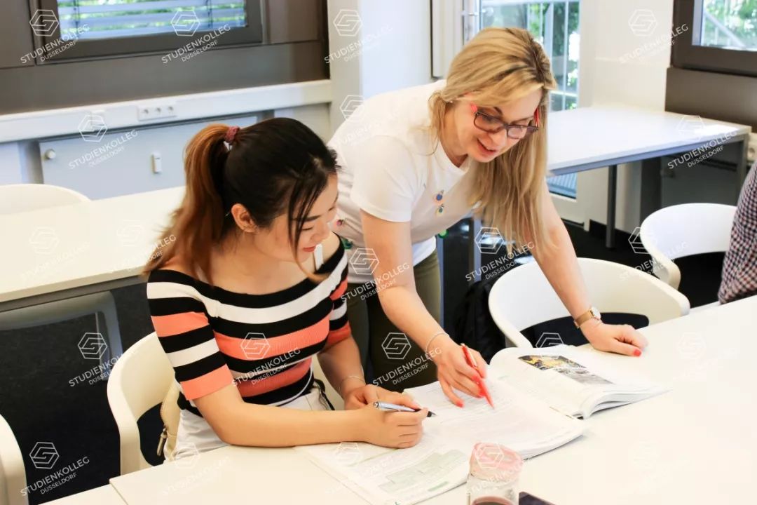 最地道的德语学习在德国~ 杜塞语言班，考试直通车