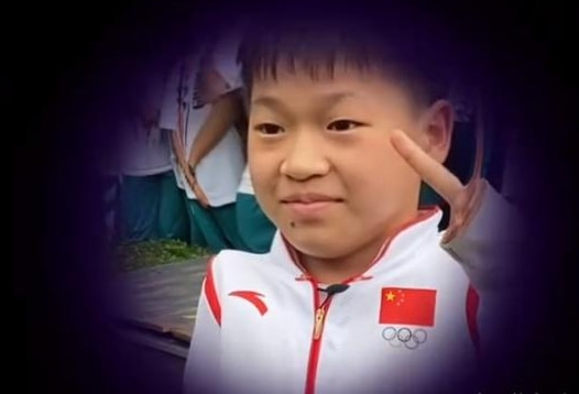 全红婵有多搞笑？一句话就能让大家开怀大笑，师姐：她就是一活宝