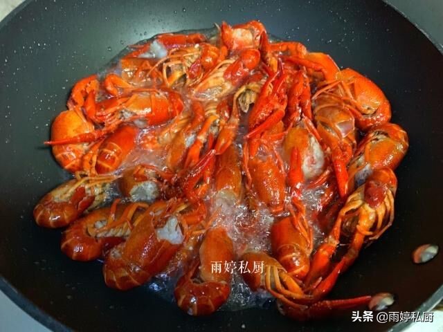 手抓龙虾怎么做好吃（手抓小龙虾核心技术配方分享）