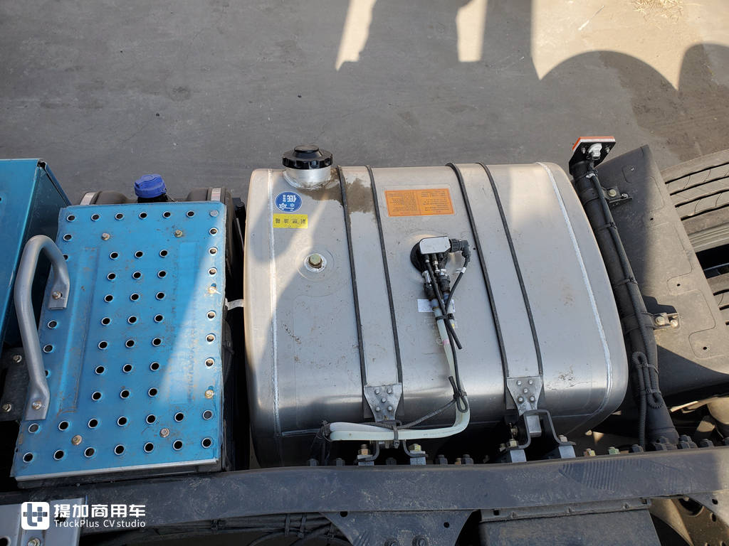 售价不到28万，欧曼GTL推出质享版牵引车，到底都有啥配置？