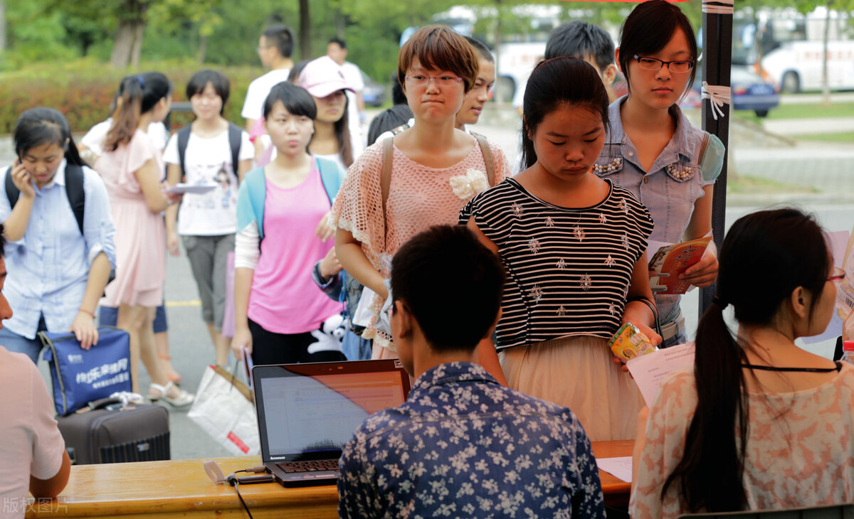 进入大学之后转专业有哪4个层级？这份转专业指南请大一新生查收