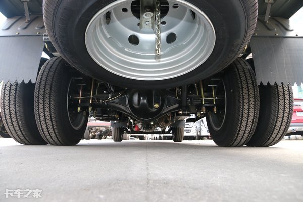 3.7米超大货厢，黑豹H3栏板微卡来了
