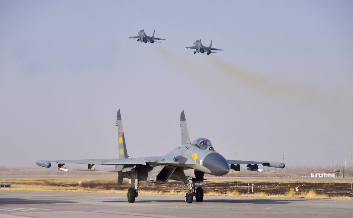 800�ܶ�500�ܣ�����������������ϣ��ж���������ս������Ա�