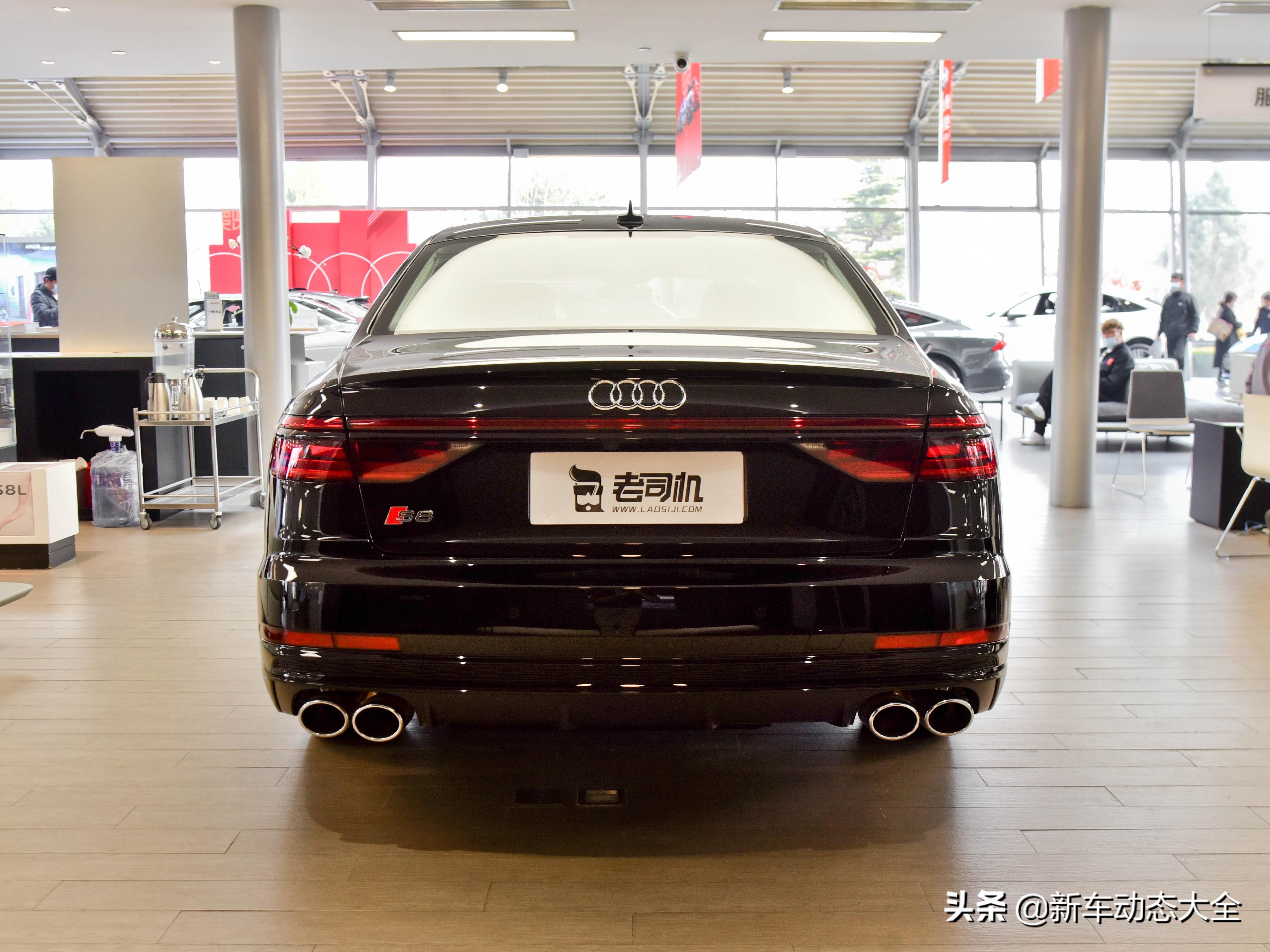 德系原装进口，顶级V8四驱豪华旗舰车，5米3加长车身，实拍奥迪S8