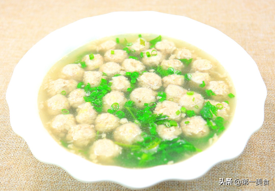 图片[1]-【芋头肉丸】做法步骤图 汤汁鲜美 比生氽丸子还好吃-起舞食谱网